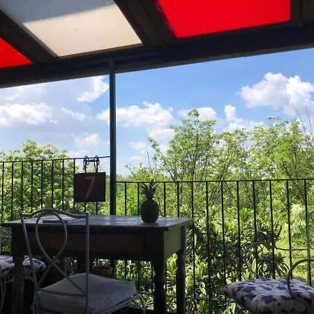 With Terrace In Navigli Guest house Milan