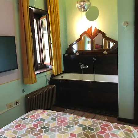 Guest house With Terrace In Navigli